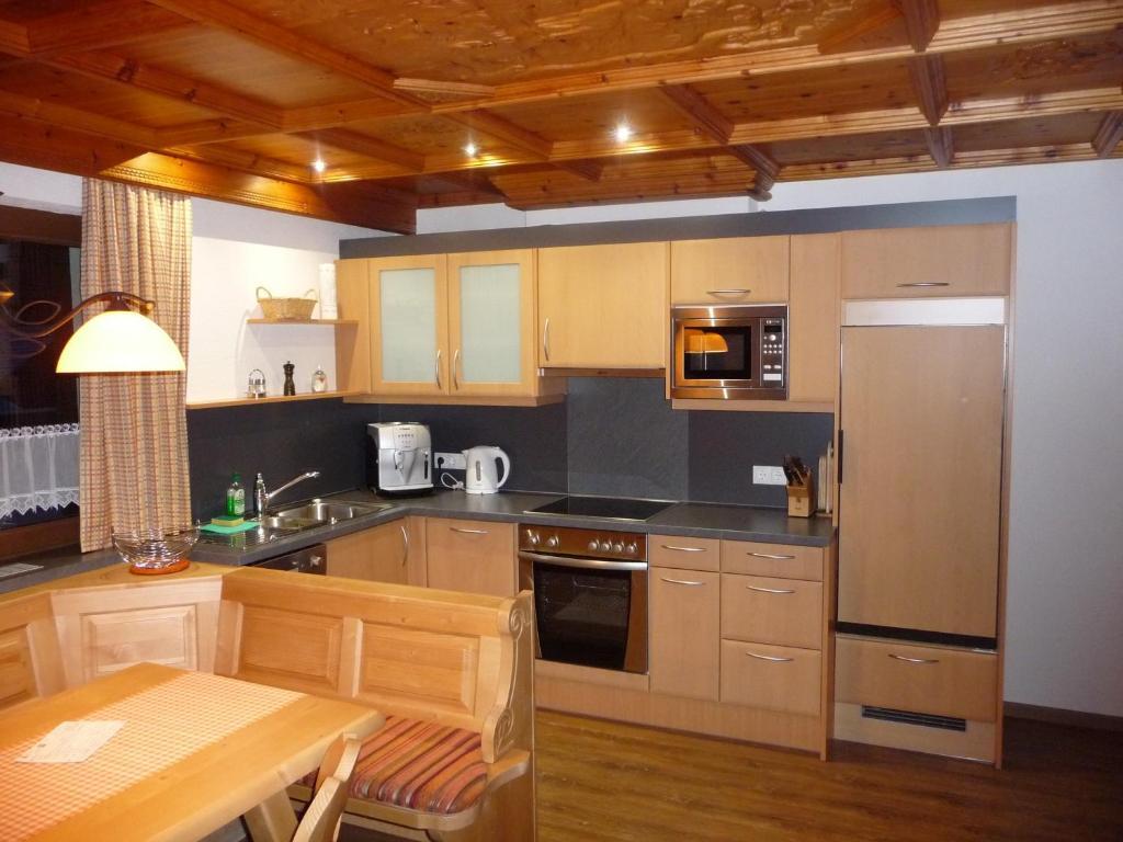 Apart Piz Mondin Pfunds Room photo