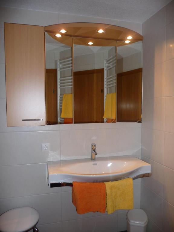 Apart Piz Mondin Pfunds Room photo