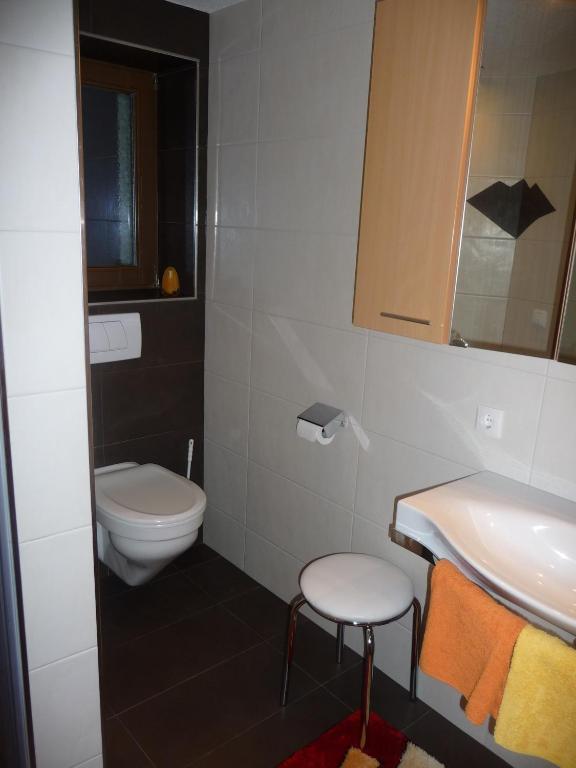 Apart Piz Mondin Pfunds Room photo